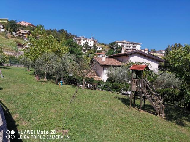 Via Colli 8 vani 112mq