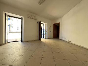 Via Corace 33 trilocale 130mq