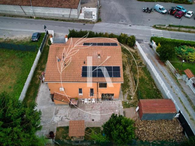 Via Cortemilia 36 6 vani 141mq