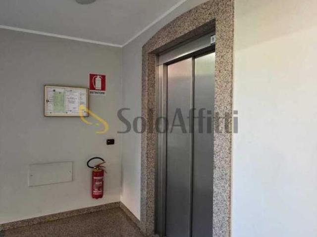 Via Costantino 1 trilocale 80mq