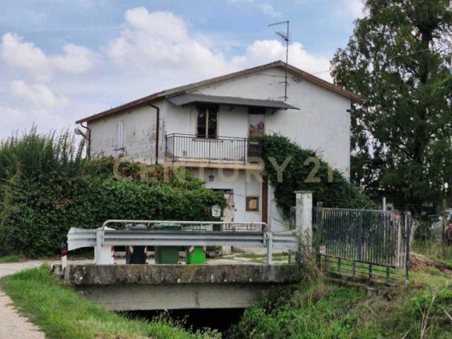via cavetto di mezzo 20 10 vani 305mq