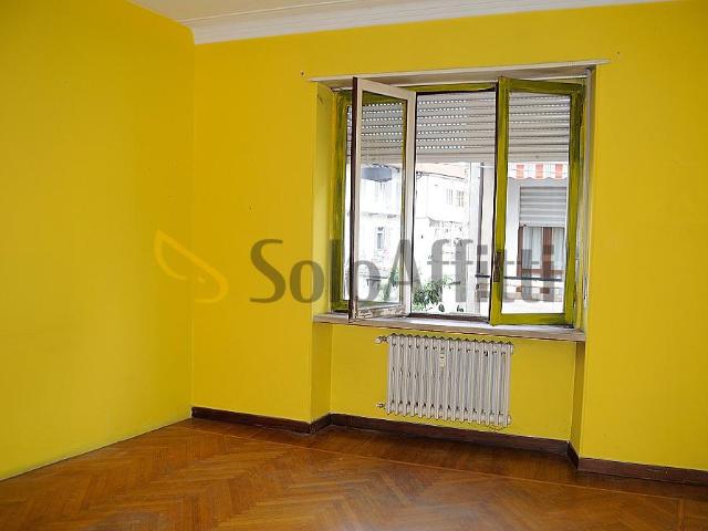 Via Cavour 4 trilocale 65mq