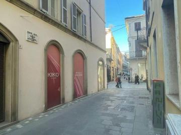Via Cairoli 5 bilocale 50mq