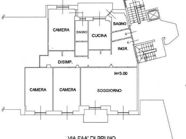 Via Camillo Cavour 23 8 vani 190mq