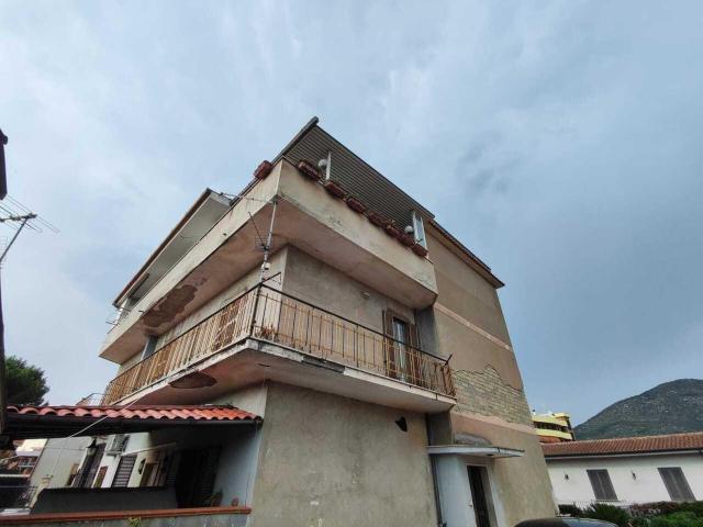 Via Campolimpido 19 quadrilocale 130mq