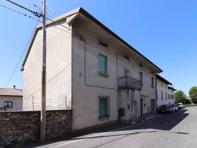 Via Campanili 7 vani 300mq
