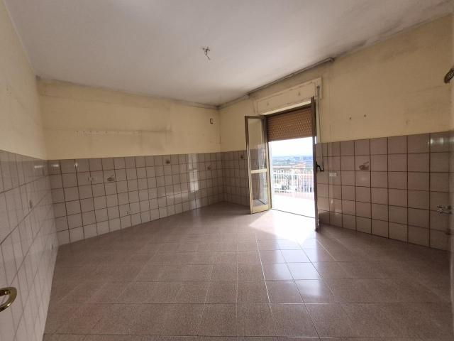 Via Canneto Morelli 5 vani 163mq