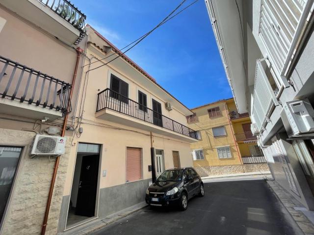 via carlo pisacane 6 vani 190mq