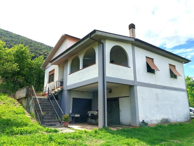 Via Carpinetana Ovest 6 vani 260mq