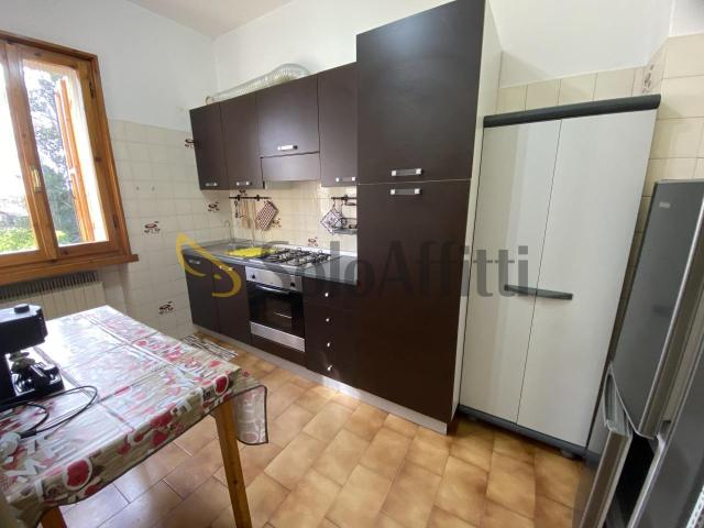 Via Casalecchio 35 E 5 vani 90mq