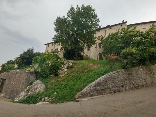 Via Castello 94 9 vani 245mq