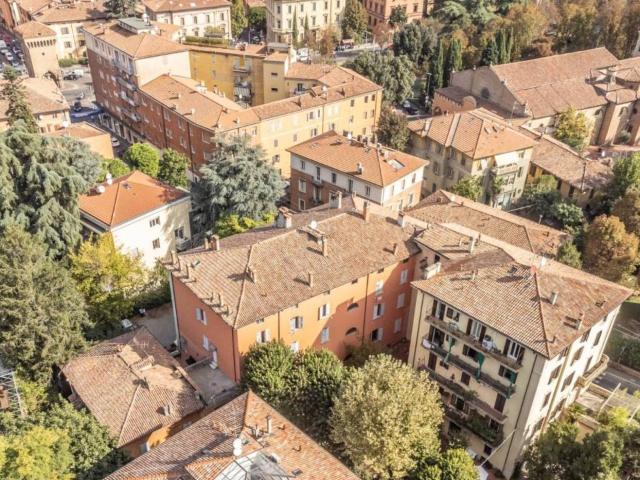 Via Castiglione COLLI / CASTIGLIONE / SAN MAMOLO quadrilocale 136mq