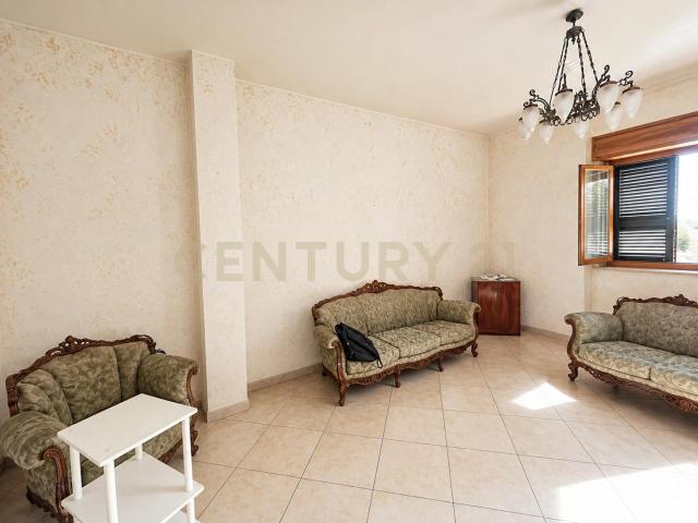 Via Cefalù 18 trilocale 103mq
