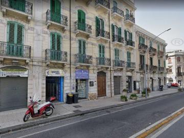 VIA CESARE BATTISTI monolocale 50mq