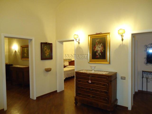 via Cesare Battisti quadrilocale 150mq