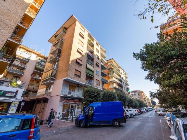 Via Claudio Asello bilocale 80mq