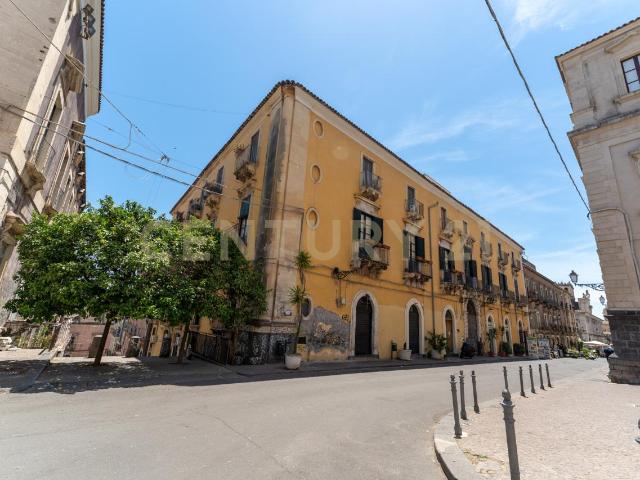 Via Crociferi 60 bilocale 40mq