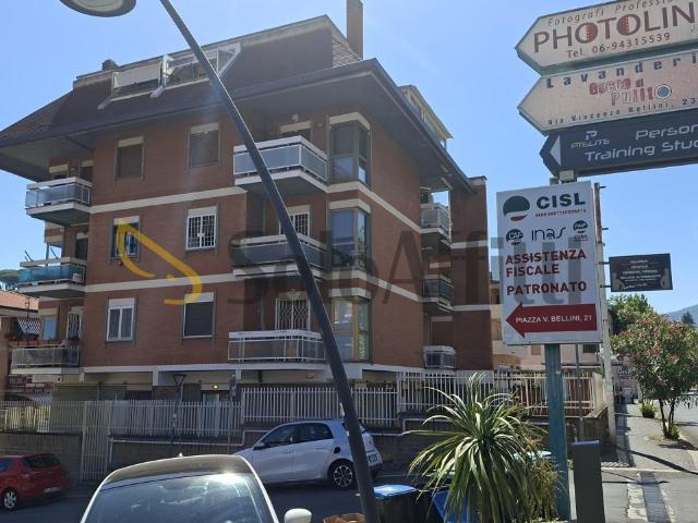 Via A. Santovetti 88 quadrilocale 100mq