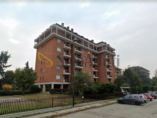 via Amendola trilocale 60mq