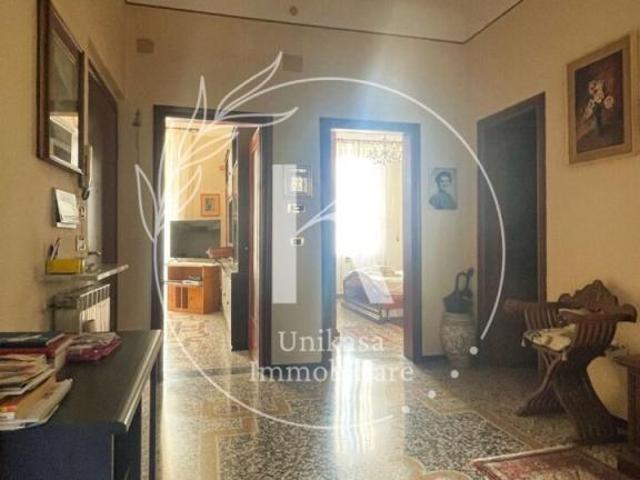 Via Anton Giulio Barrili 5 vani 105mq