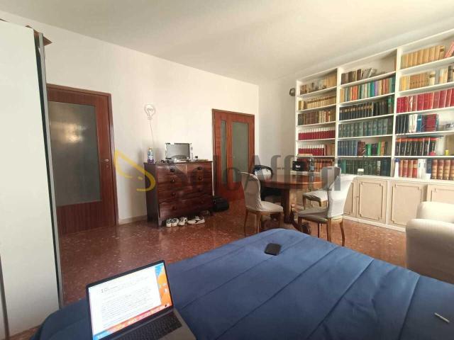 Via Andrea Sacchi monolocale 25mq
