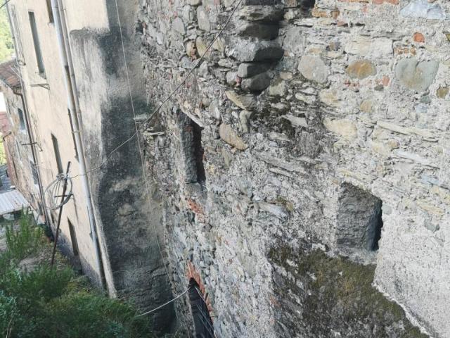 Via Annunziata 2 6 vani 136mq
