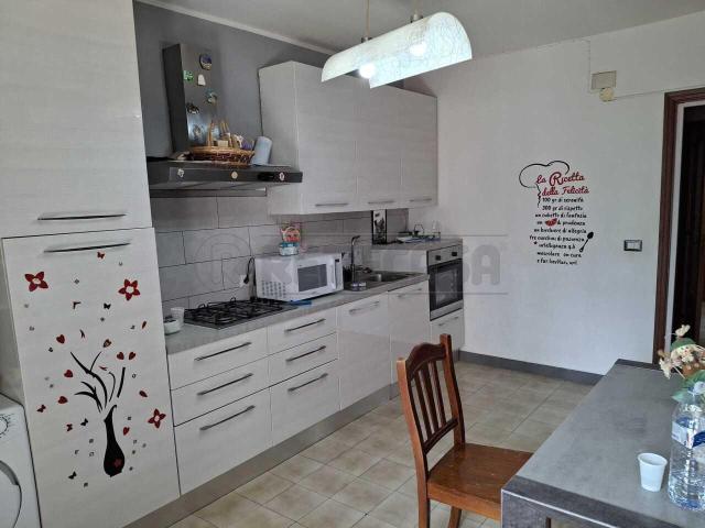 Via Achille Adorno 5 vani 120mq