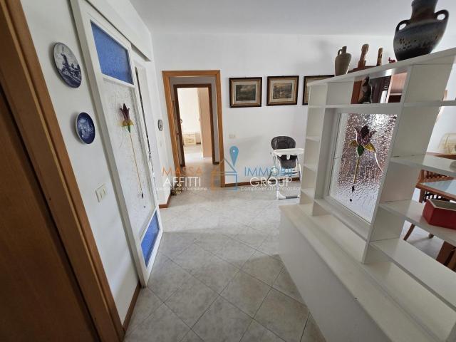 Via Acqualunga 89 6 vani 100mq
