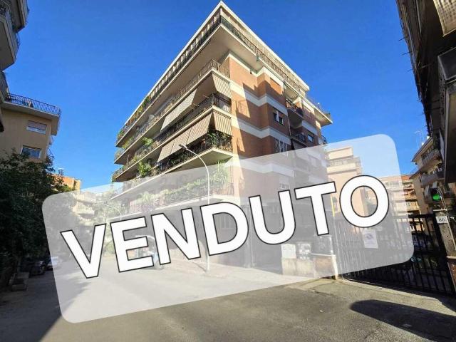 Via Adolfo Albertazzi 92 quadrilocale 107mq