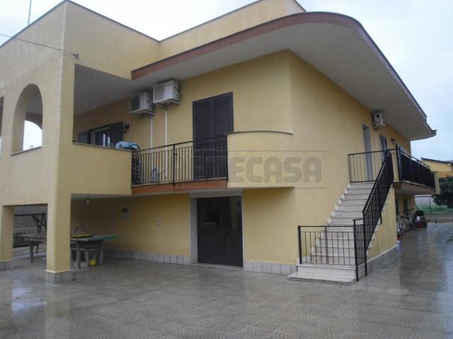 Via AGRIGENTO 10 vani 400mq