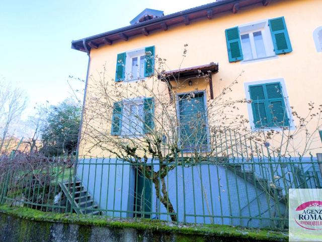 Via Pozzetto 16 8 vani 168mq
