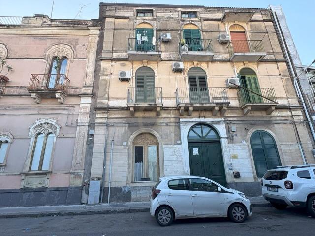 Via Ala 7 bilocale 65mq