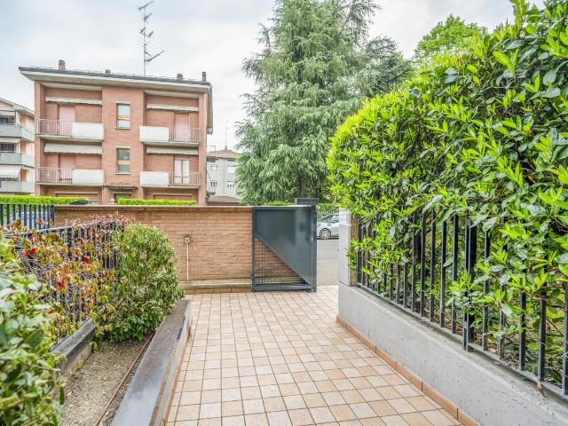 Via Alberto Lisoni 5 quadrilocale 110mq