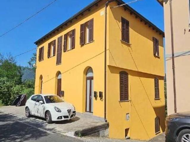 Via Aldo Moro 22 8 vani 342mq