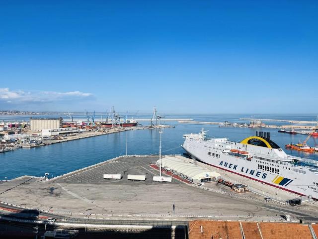 Via Astagno 5 vani 85mq