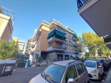 Via Ascanio Fenizi 71 trilocale 105mq
