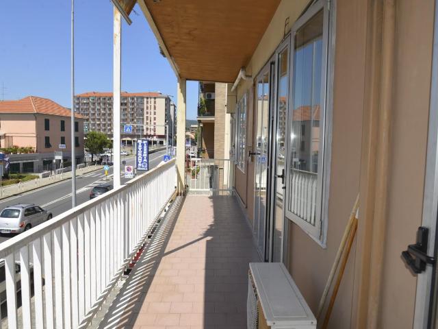 Via Aurelia 7 trilocale 67mq