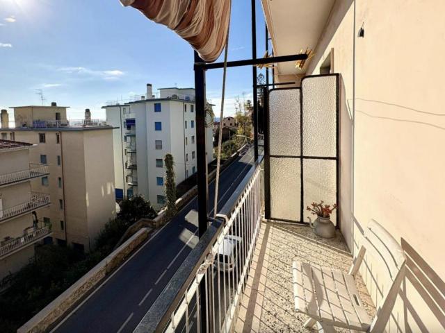 Via Aurelia Ponente quadrilocale 75mq