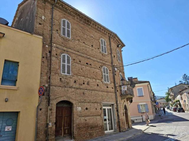 Via Aurelio Saffi 77 10 vani 238mq