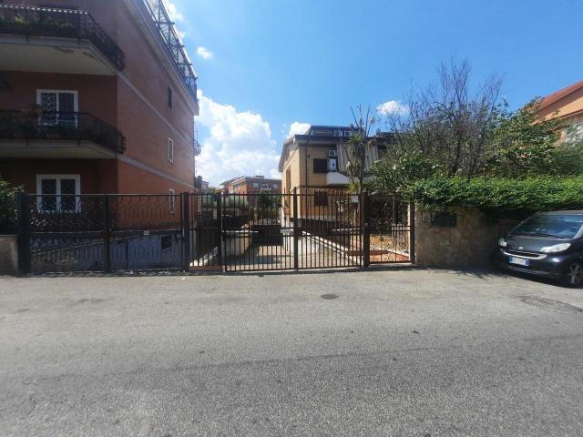 Via Bolognetta 15mq