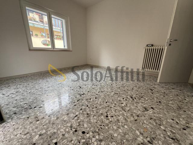 Via Ballestra quadrilocale 70mq