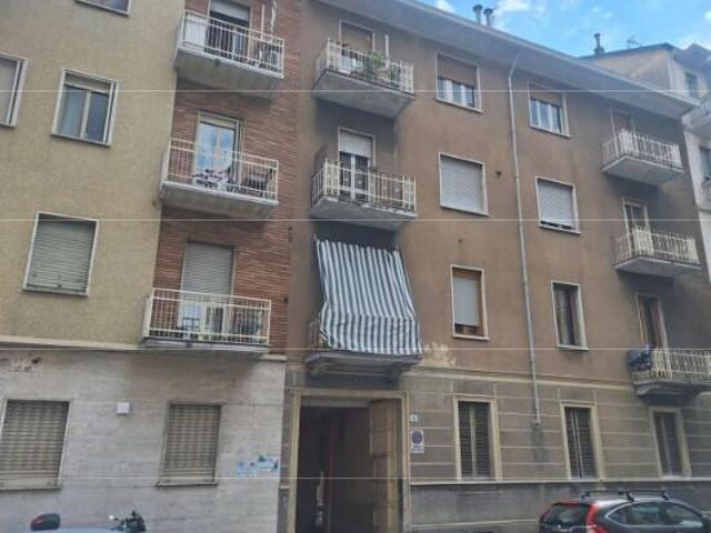 Via Banchette 18 5 vani 104mq