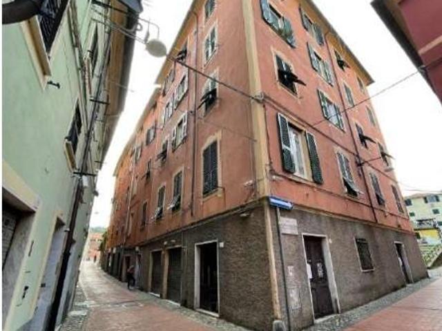 Via Beata Chiara 12 R bilocale 86mq