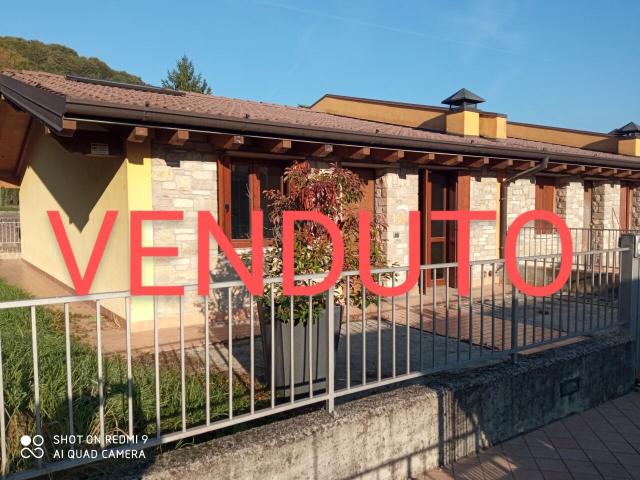 Via Benecco 29 trilocale 100mq