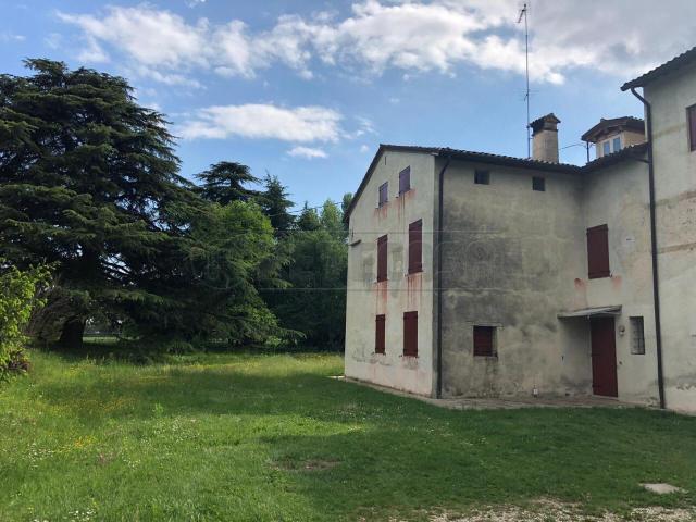 Via Brocchi 12 6 vani 300mq