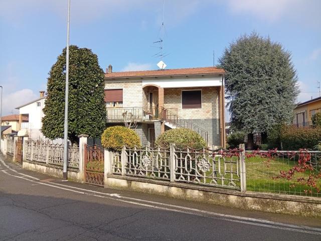 VIA BRODOLINI 1 9 vani 195mq