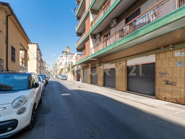 Via Bronte 2 bilocale 60mq
