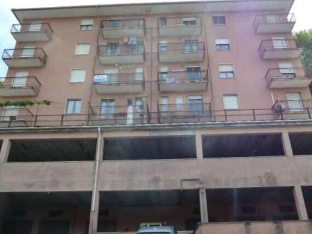Via G. Airenta 3 6 vani 98mq