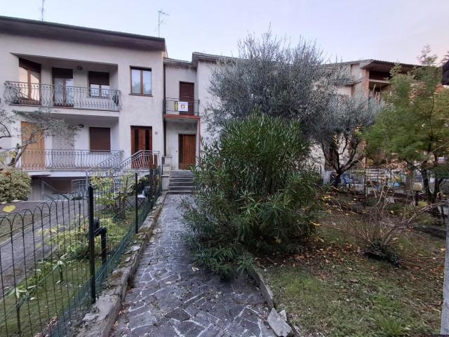 Via Regina Margherita 37 6 vani 117mq