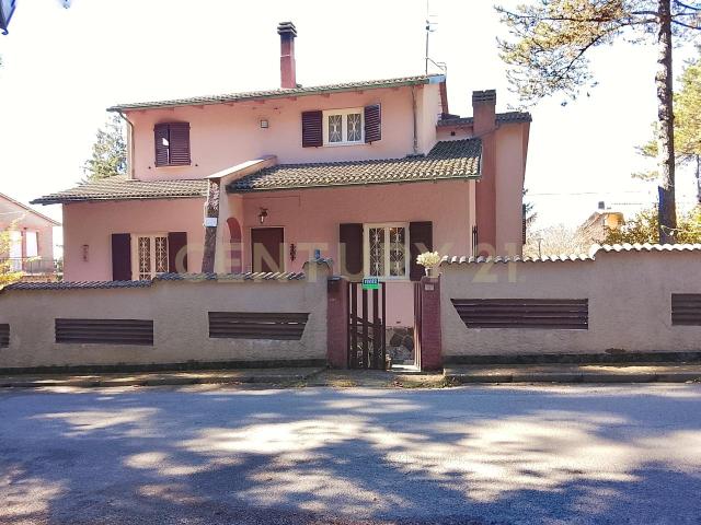 Via G. Marconi 1 8 vani 300mq